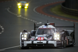 #18 Porsche Team Porsche 919 Hybrid: Romain Dumas, Neel Jani, Marc Lieb