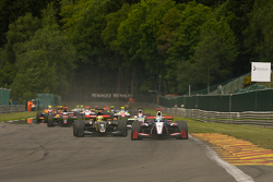 1st lap; #5 Nicholas Latifi, Arden Motorsport