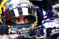 Карлос Сайнс-мл., Scuderia Toro Rosso STR10