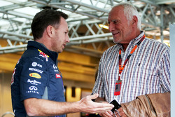 Christian Horner, de Red Bull Racing, director del equipo de Dietrich Mateschitz, CEO y fundador de