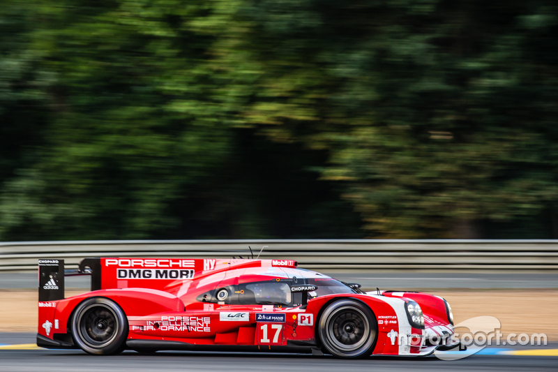 #17 Porsche Team Porsche 919 Hybrid: Timo Bernhard, Mark Webber, Brendon Hartley