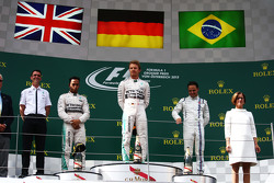 Podio: segundo lugar, Lewis Hamilton y Nico Rosberg ganador, Mercedes AMG F1 y el tercer puesto de Felipe Massa, Williams