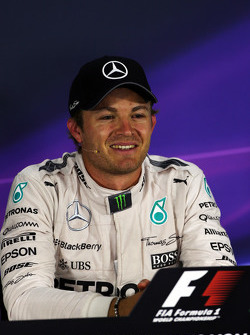 Le vainqueur Nico Rosberg, Mercedes AMG F1 lors de la conférence de presse de la FIA