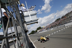 Gara 3 Vincitore: 3 Antonio Giovinazzi, Jagonya Ayam with Carlin Dallara Volkswagen