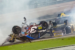 Austin Dillon, Richard Childress Racing Chevrolet y su choque al final de la carrera