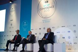 (Izq a Der) Carlos Slim Domit senador FIA, Jean Todt presidente de la FIA y José Abed vicepresidente