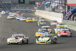 Juan Marcos Angelini, UR Racing Dodge and Omar Martinez, Martinez Competicion Ford and Luis Jose di