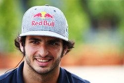 Карлос Сайнс, Scuderia Toro Rosso