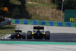 Pierre Gasly, DAMS and Alex Lynn, DAMS