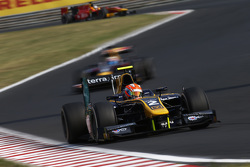 Alex Lynn, DAMS devant Pierre Gasly, DAMS