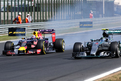 Daniel Ricciardo, Red Bull Racing e Nico Rosberg, Mercedes AMG F1 Team