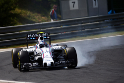 Valtteri Bottas, Williams FW37 bloque une roue au freinage
