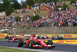 Sebastian Vettel, Ferrari SF15-T mène au départ