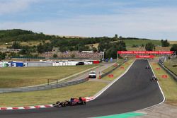 Carlos Sainz Jr., Scuderia Toro Rosso STR10