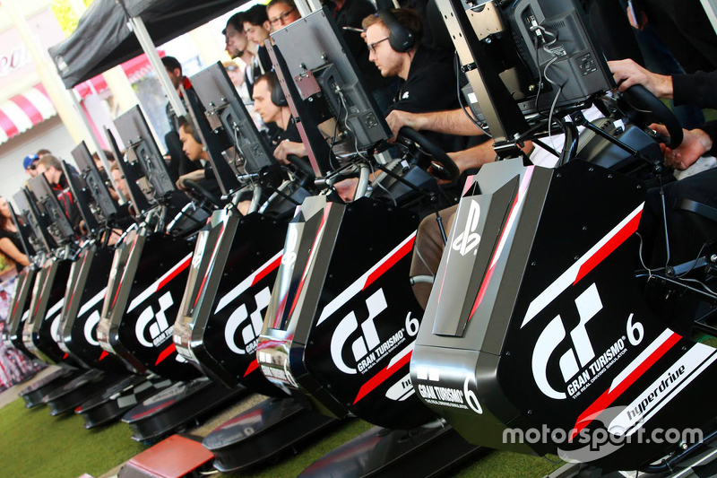 Drivers compete on the Playstation platform