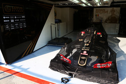 Машина Lotus F1 E23 Ромена Грожана, Lotus F1 Team в закрытом парке