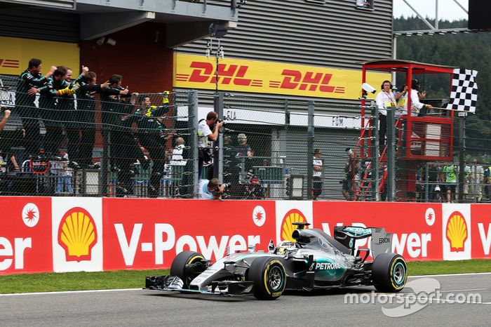 Dominio de Lewis Hamilton