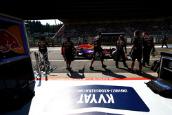 Даниил Квят, Red Bull Racing RB11