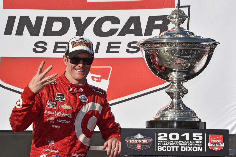 Campeón de IndyCar y ganador de la carrera, Scott Dixon, Chip Ganassi Racing Chevrolet