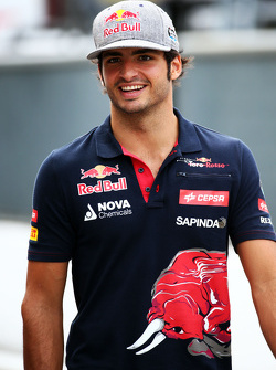 Carlos Sainz, Scuderia Toro Rosso