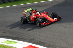 Sebastian Vettel, Ferrari SF15-T