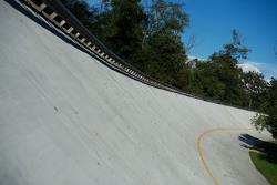 A inclinação de Monza