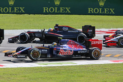 Carlos Sainz Jr., Scuderia Toro Rosso STR10 en la salida de la carrera