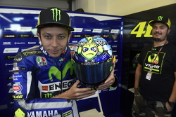 Валентино Росси, Yamaha Factory Racing показывает дизайн своего шлема