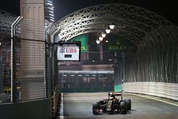 Pastor Maldonado, Lotus F1 E23