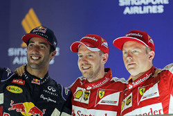 Podium : le vainqueur Sebastian Vettel, Ferrari, le deuxième, Daniel Ricciardo, Red Bull Racing, le troisième, Kimi Raikkonen, Ferrari