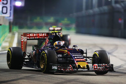 Carlos Sainz Jr., Scuderia Toro Rosso STR10