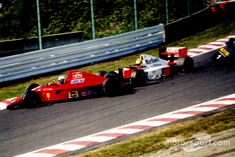 Alain Prost, Ferrari y Ayrton Senna, McLaren chocan en la primera curva