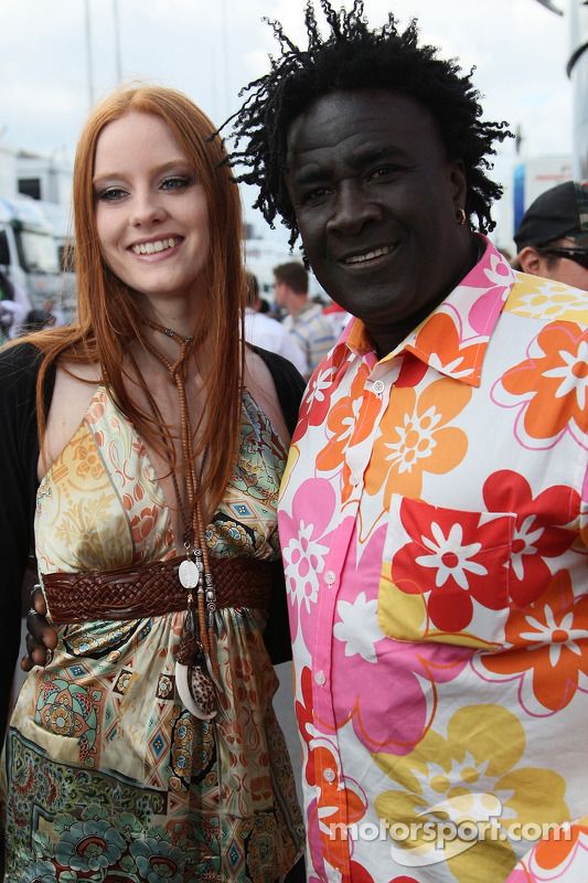 Barbara Meier, top model alemana y Mr. Moko, Chrome Hearts Jewellry