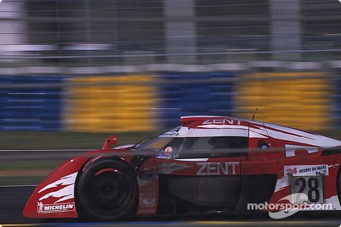 #28 Toyota Motorsport Toyota GT-One: Martin Brundle, Emmanuel Collard, Eric Hélary