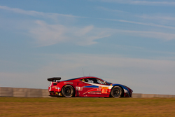 #83 AF Corse Ferrari 458 GTE: Emmanuel Collard, Rui Aguas, François Perrodo