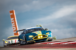 #99 阿斯顿马丁车队 阿斯顿马丁V8 Vantage GTE赛车:费尔南多·里斯、埃里克斯·麦克唐沃、里奇·斯坦纳威