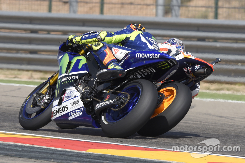 motogp-aragon-gp-2015-dani-pedrosa-repsol-honda-team-and-valentino-rossi-yamaha-factory-ra.jpg