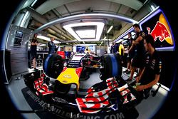 Daniil Kvyat, Red Bull Racing RB11