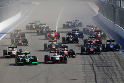 Richie Stanaway, Status Grand Prix al comando davanti ad Arthur Pic, Campos Racing