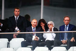 Vladimir Poutine, Président de la Fédération de Russie, avec Bernie Ecclestone