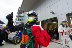 Sergio Pérez, Sahara Force India F1 celebra su tercer lugar en parc ferme