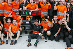 Sergio Pérez, Sahara Force India F1 celebra su tercera posición con el equipo
