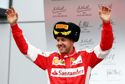 Себастьян Феттель, Ferrari празднует второе место на подиуме