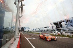 Jamie Green, Audi Sport Team Rosberg Audi RS 5 DTM, siegt beim Finalrennen 2015