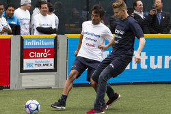 Nico Hulkenberg, Sahara Force India gioca una partita di calcio a Città del Messico