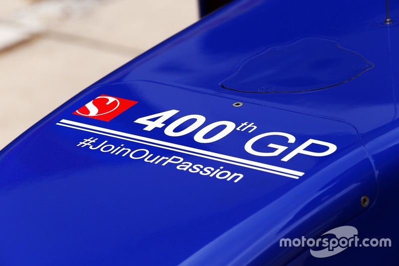 Команда Sauber празднует 400-ый Гран При