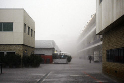 Heavy rainfall delays the start of FP2