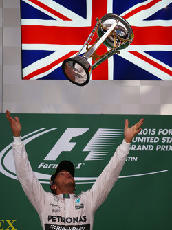 Победитель гонки и чемпион мира - Льюис Хэмилтон, Mercedes AMG F1