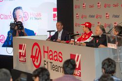 Carlos Slim, Presidente de América Móvil, Esteban Gutiérrez Haas F1 Team, Gene Haas Dueño del Equipo