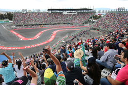 Fans en la tribuna
